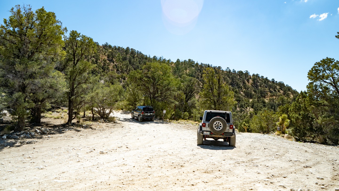 2N02 Burns Canyon California Offroad Trail